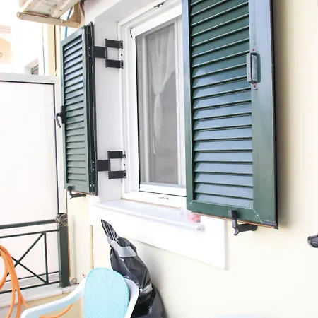 Ellis ليكسوري